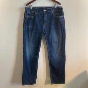 SILVER JEANS Sz 38  x 30 Hunter Relaxed Fit Mid Wash Jeans